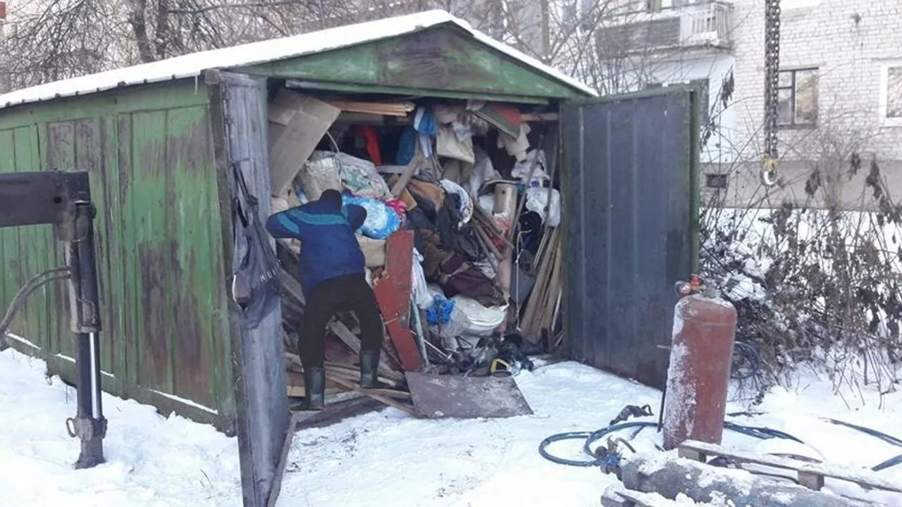 Вывоз мусора из гаража с гарантией чистоты в Соли-Илецке в октябре